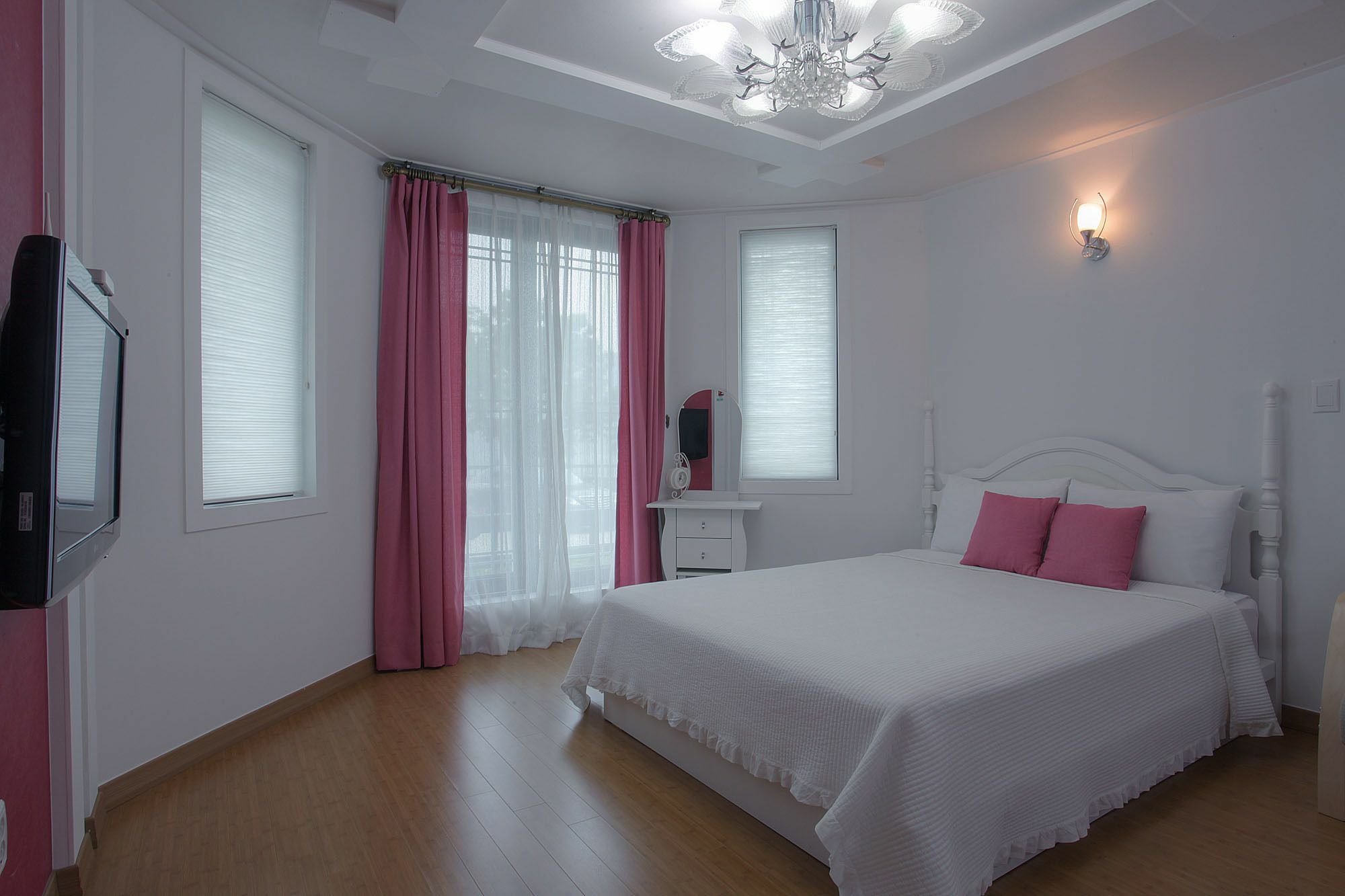Forest Of Color Pension Хончхон Екстер'єр фото