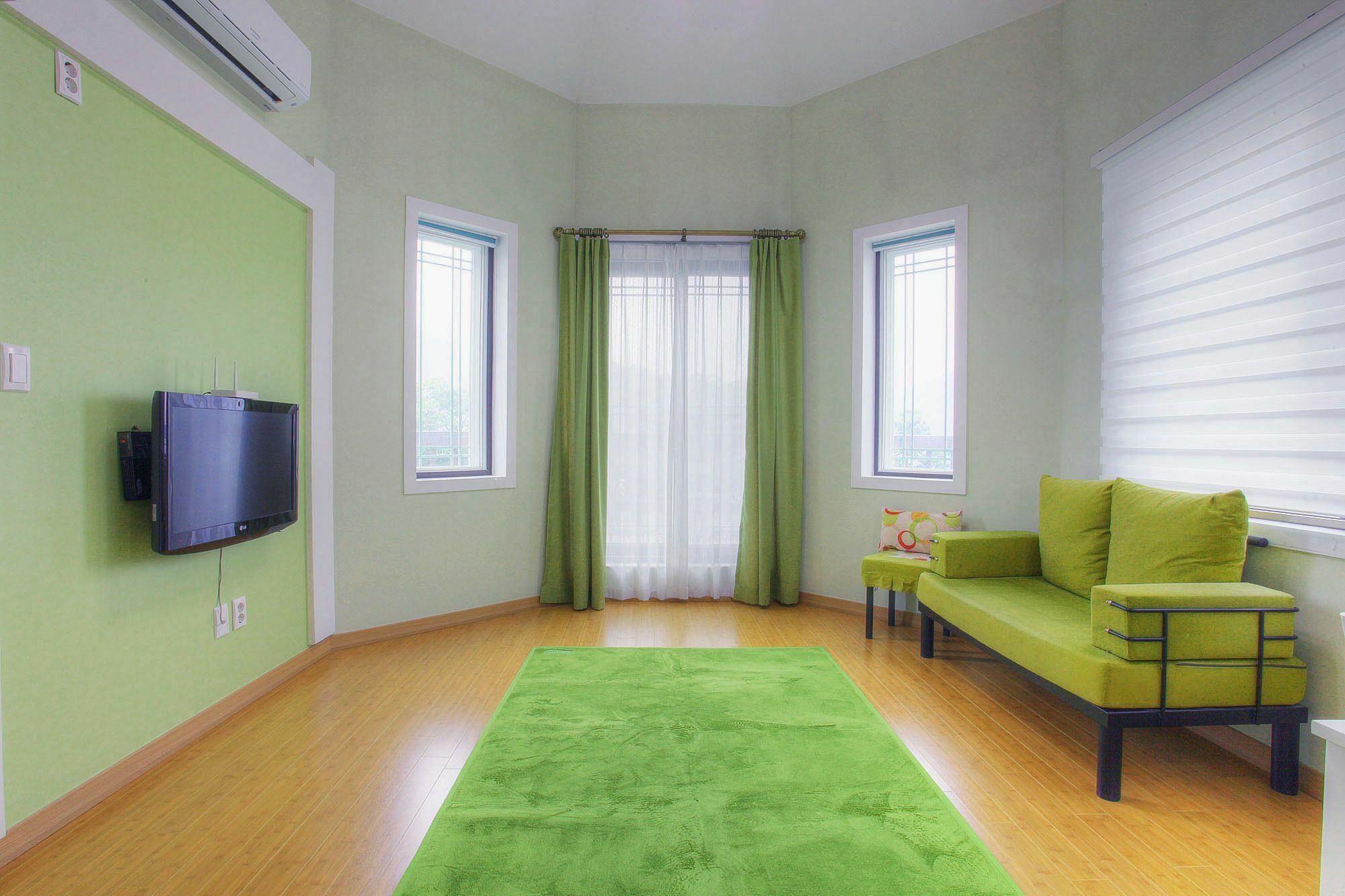 Forest Of Color Pension Хончхон Екстер'єр фото